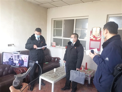 <p>    2月22日，贺兰县法院开展“春季惊雷”集中执行行动，联合宁夏法治报对执行行动进行直播，接受各界监督。  （资料图片）</p>