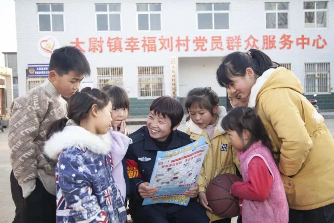 80ff212d285f4cac84b377214c48db1b.jpg